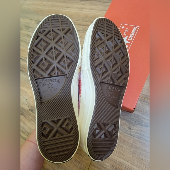 Converse Chuck 70 Egret/ Beyond Pink/ Soft Red size US 7.5 - Picture 11 of 11